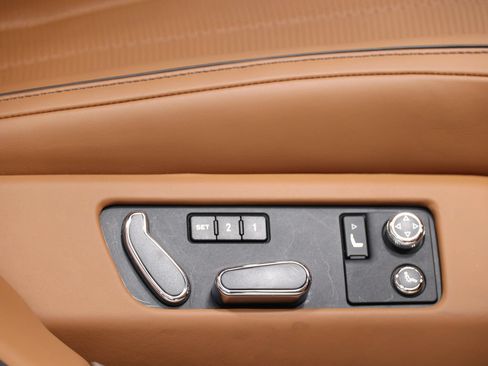 Used 2014 Bentley Flying Spur W12 AWD/4WD image 65