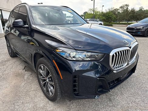 Used 2024 BMW X5 xDrive40i w/ M Sport Package AWD/4WD image 11