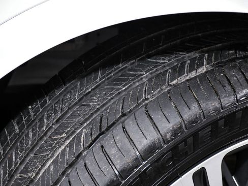 Used 2025 Genesis GV80 3.5T e-SC AWD/4WD image 93