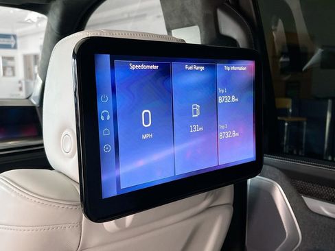 Used 2025 Cadillac Escalade V image 27