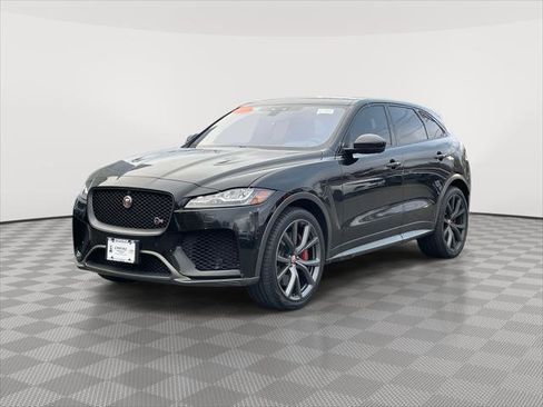 Used 2020 Jaguar F-PACE SVR image 3