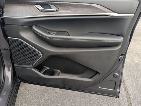 New 2026 Jeep Grand Cherokee Limited image 34