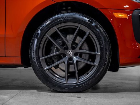 Used 2023 Porsche Macan T image 20