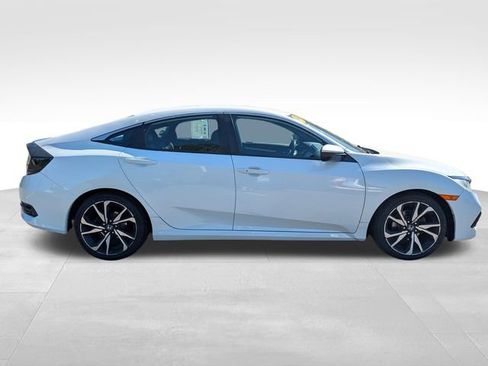Used 2019 Honda Civic Sport image 9