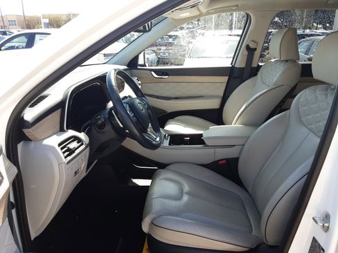 Used 2022 Hyundai Palisade Calligraphy image 10
