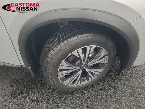 Used 2021 Nissan Rogue SV image 19