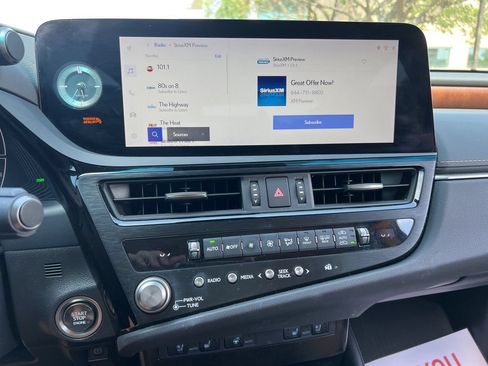 Used 2023 Lexus ES 350 w/ Premium Package FWD image 12