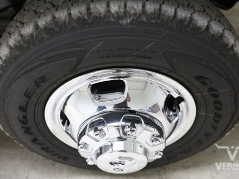 New 2026 RAM 3500 Tradesman AWD/4WD image 32