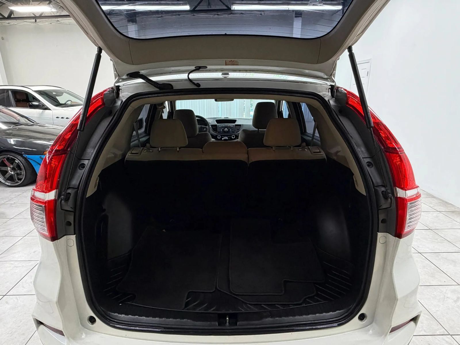 Used 2016 Honda CR-V LX image 17