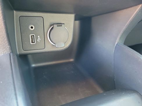 Certified 2024 Nissan Kicks S image 31