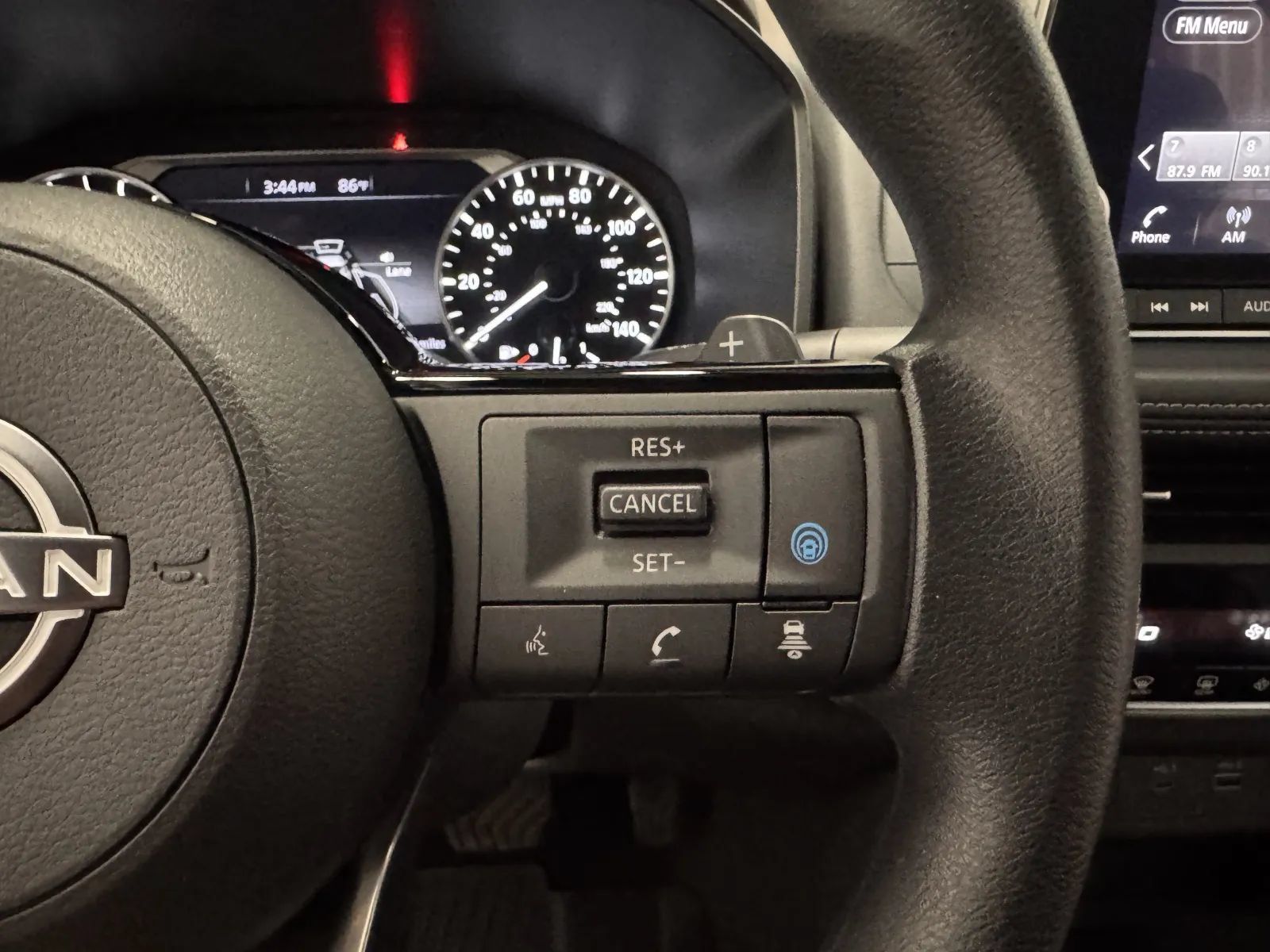 Used 2023 Nissan Rogue SV AWD/4WD image 20