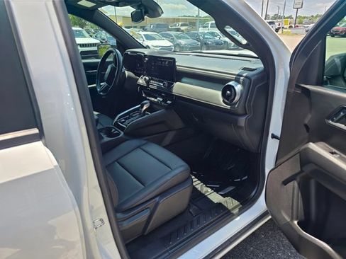 Used 2024 Chevrolet Colorado LT w/ LT Convenience Package III RWD image 50