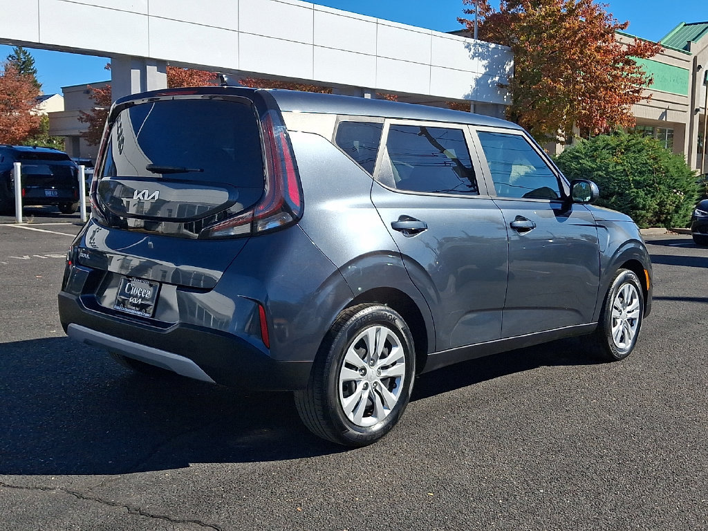 Used 2023 Kia Soul LX FWD image 10