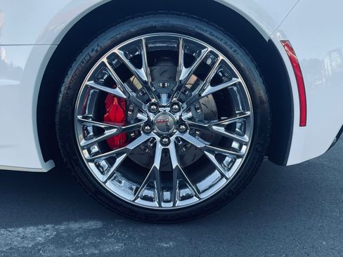 Used 2015 Chevrolet Corvette Z06 w/ 3LZ Preferred Equipment Group image 26