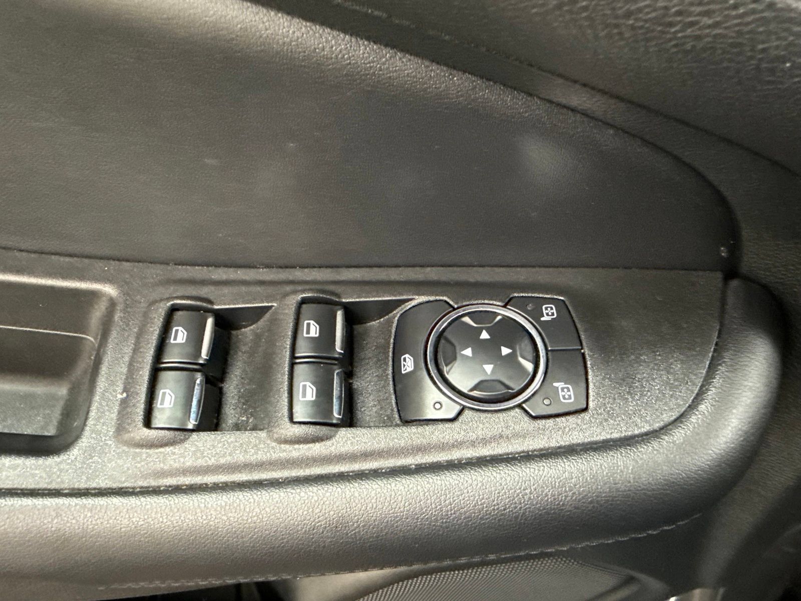 Used 2023 Ford Edge SEL w/ Convenience Package AWD/4WD image 12