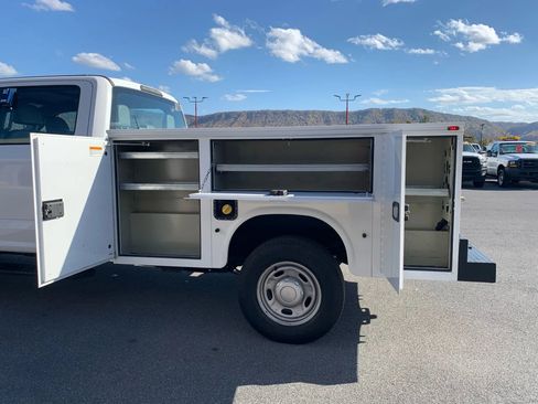 Used 2017 Ford F350 XL image 37