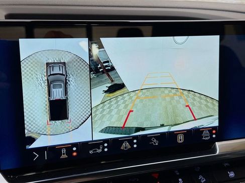 Used 2024 Chevrolet Silverado 1500 LT Trail Boss w/ Convenience Package II image 16