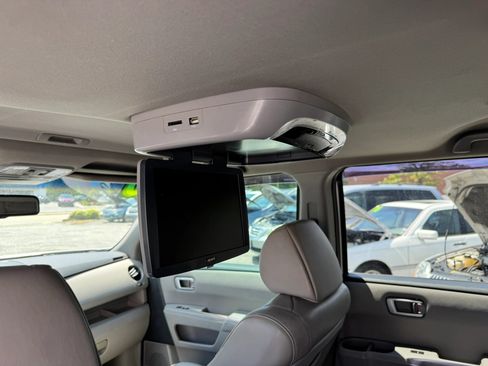 Used 2010 Honda Pilot EX-L image 9