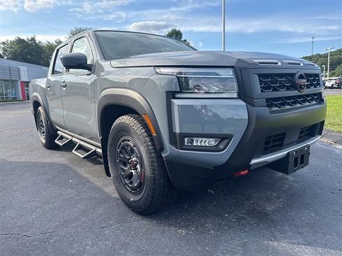 New 2025 Nissan Frontier Pro-X w/ Pro Convenience Package image 2