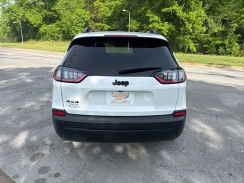 Used 2023 Jeep Cherokee Altitude Lux image 6