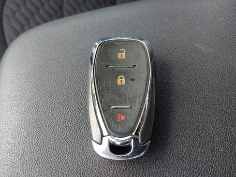 Used 2019 Chevrolet Equinox LT FWD image 32