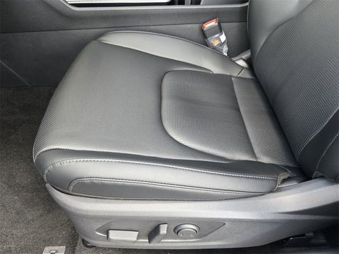 New 2026 Kia Sportage EX image 18