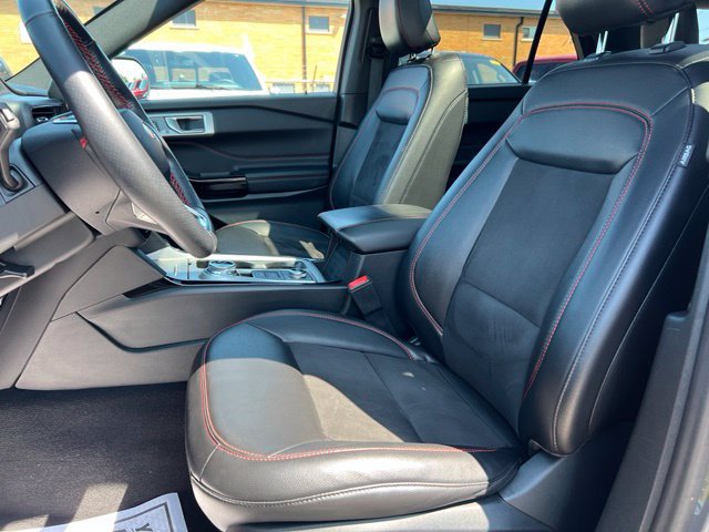 Certified 2024 Ford Explorer ST-Line w/ Class IV Trailer Tow Package AWD/4WD image 19