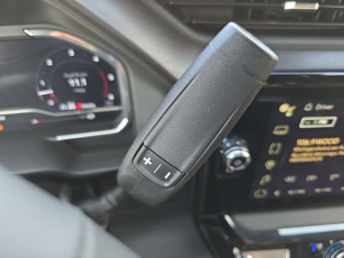 Used 2024 GMC Sierra 2500 AT4 w/ Technology Package AWD/4WD image 20