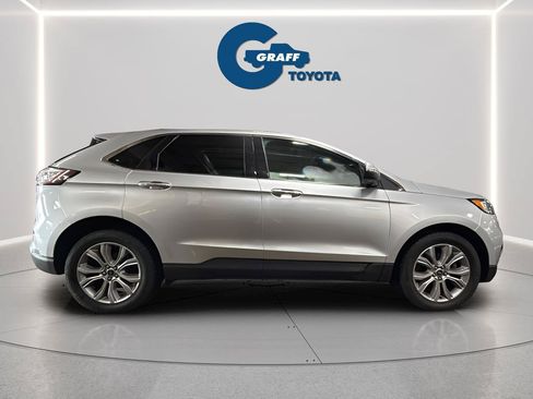 Used 2019 Ford Edge Titanium w/ Cold Weather Package AWD/4WD image 5