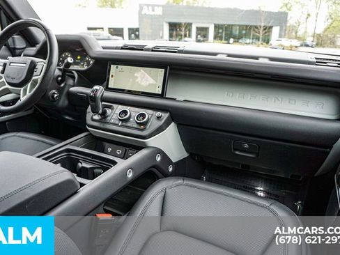 Used 2024 Land Rover Defender 110 S image 24