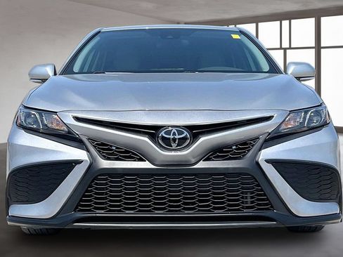 Used 2023 Toyota Camry SE FWD image 2