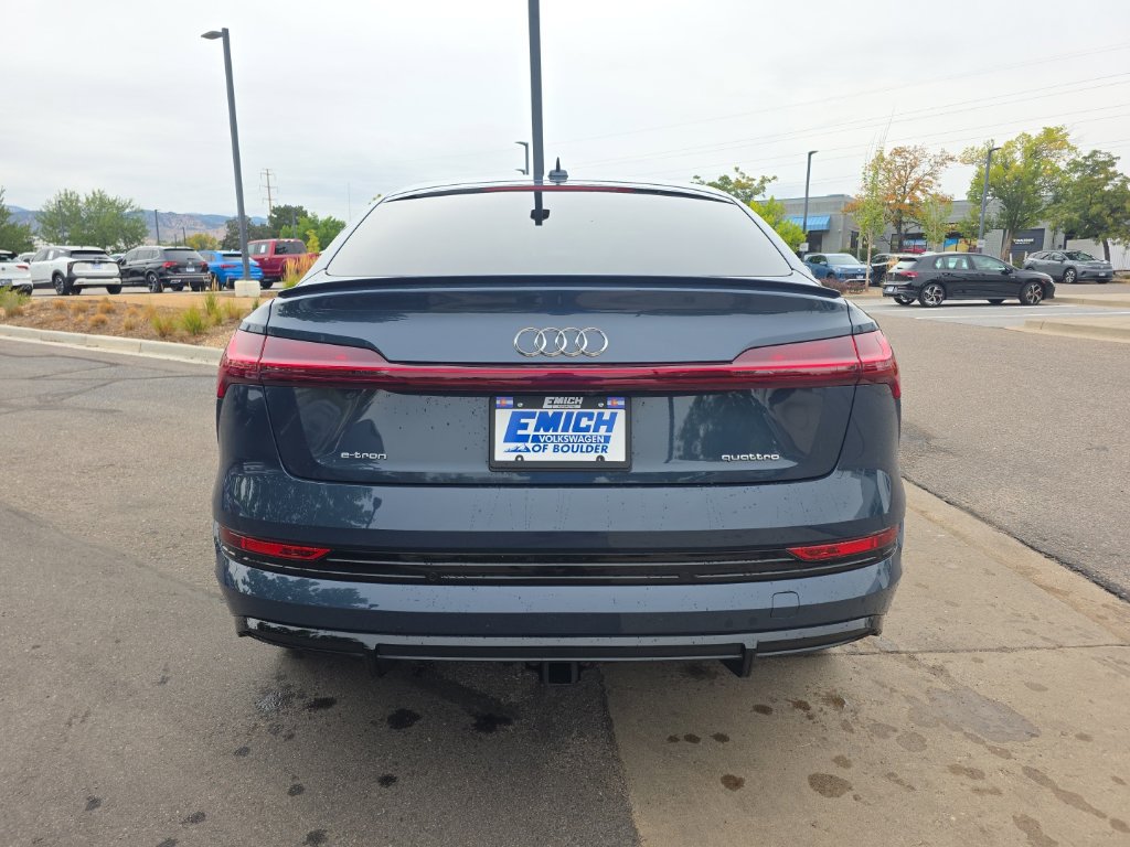 Used 2023 Audi e-tron Prestige w/ Prestige Package AWD/4WD image 4