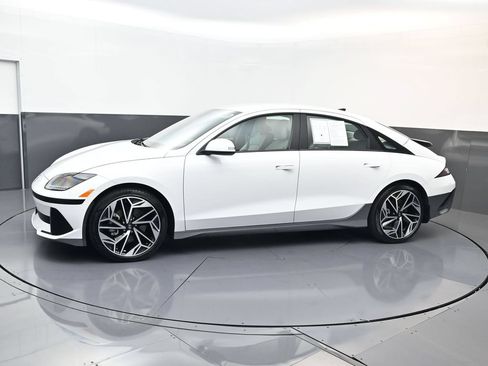 Certified 2023 Hyundai Ioniq 6 Limited RWD image 7