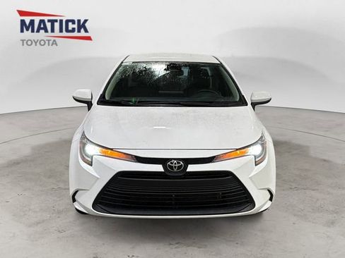 New 2026 Toyota Corolla LE image 2