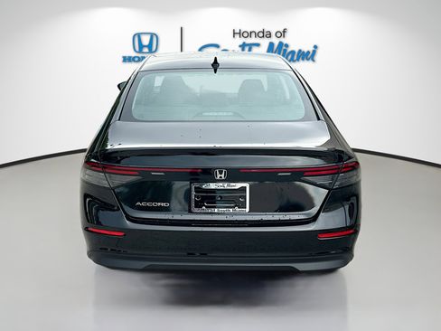 Certified 2025 Honda Accord LX image 5