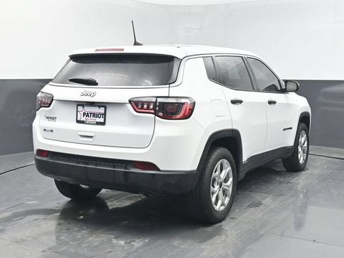 Used 2025 Jeep Compass Sport AWD/4WD image 6