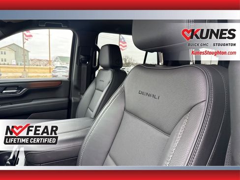 Used 2025 GMC Yukon Denali image 25