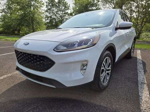 Used 2022 Ford Escape SEL image 7