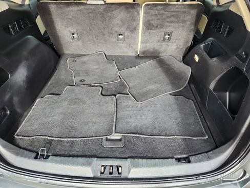 Certified 2024 Ford Edge SE image 16