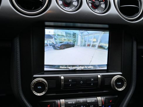 Used 2022 Ford Mustang Shelby GT500 w/ Technology Package image 37