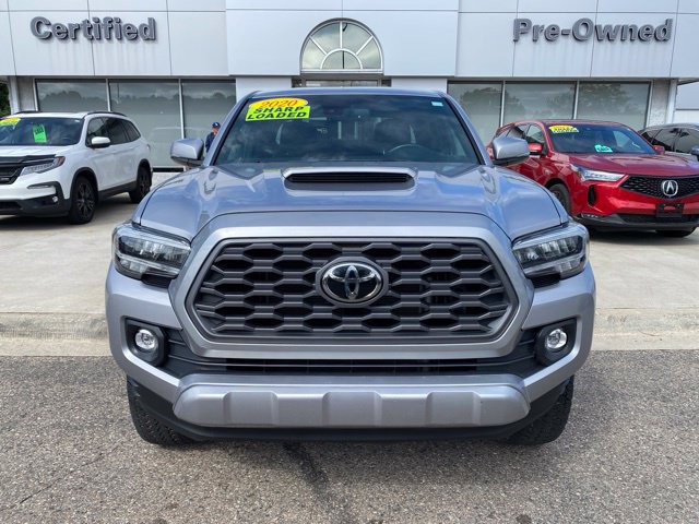 Used 2020 Toyota Tacoma TRD Sport w/ TRD Premium Sport Package AWD/4WD image 10
