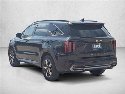 Used 2022 Kia Sorento S w/ Panoramic Sunroof Package FWD image 7