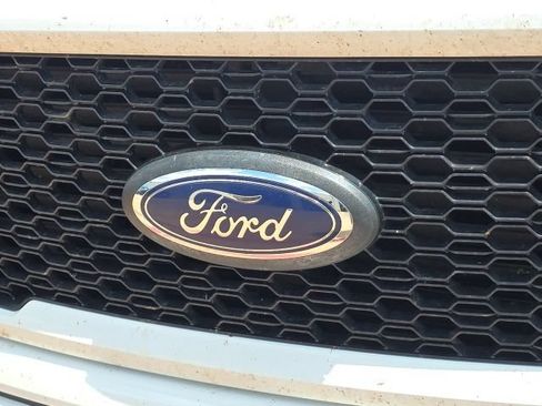 Used 2018 Ford F150 XL w/ Equipment Group 101A Mid RWD image 9
