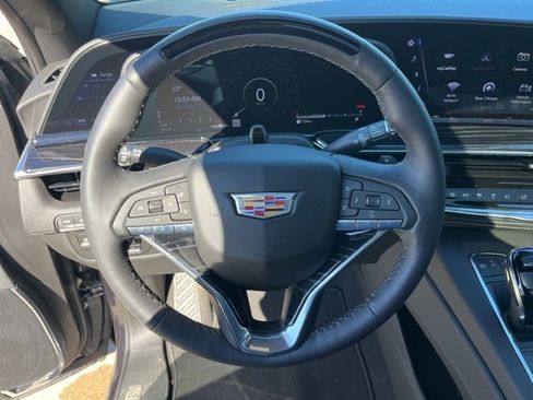 Used 2024 Cadillac Escalade ESV Sport w/ Touring Package image 20