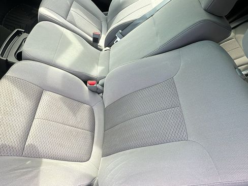 Used 2012 Ford F150 XLT w/ XLT Chrome Pkg AWD/4WD image 11