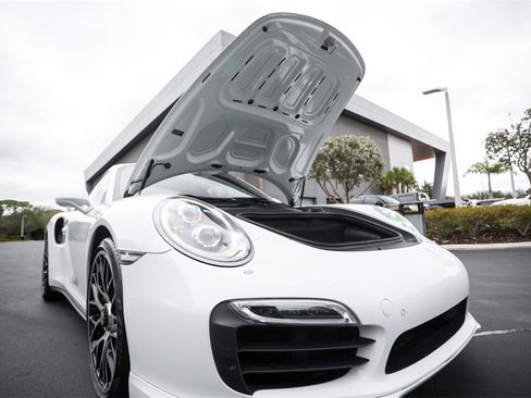Used 2015 Porsche 911 Turbo S image 16