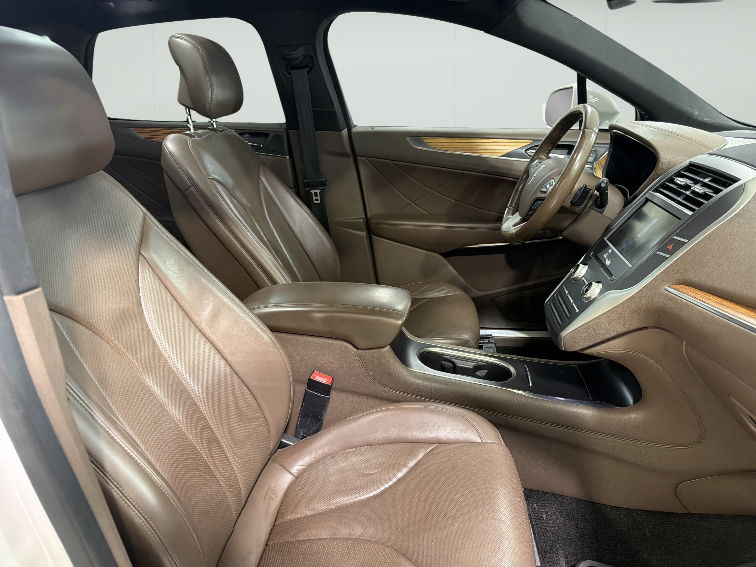 Used 2015 Lincoln MKC FWD w/ Equipment Group 102A Reserve image 12