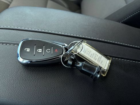 Used 2026 Chevrolet Blazer LT FWD image 21
