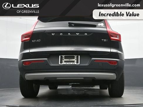 Used 2019 Volvo XC40 T5 Momentum AWD/4WD image 34