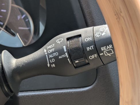 Used 2018 Lexus RX 450h AWD w/ Premium Package image 30